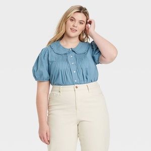 NWT Women's Striped Puff Short Sleeve Button-Down